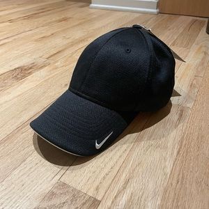 MWT Nike Black S/M Unisex Golf Hat - LEGACY91 Dri-Fit